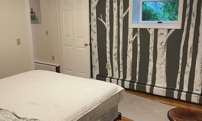 West Stockbridge Apartment | Cozy 2BR/1BA Furnished In-Apartment – Quiet Country