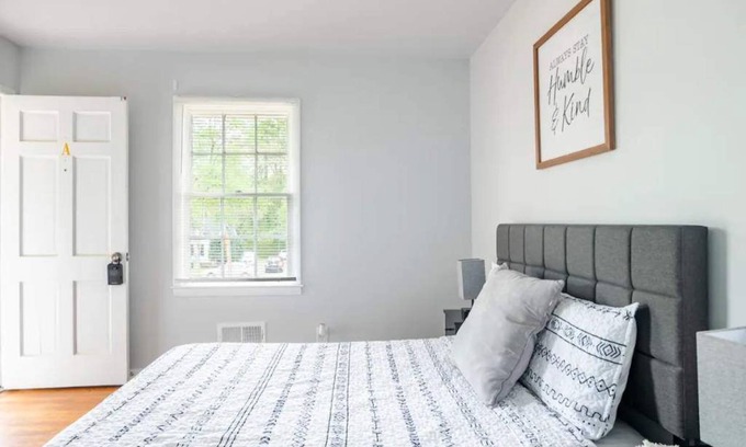 Carrollton Apartment | Cozy 2BR Escape near Tanner & UWG