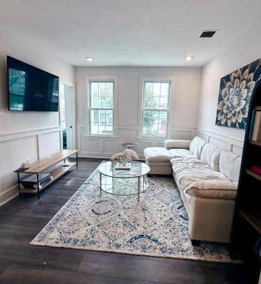 Vauxhall Apartment | Cozy 3 Bedrooms- 10 mins EWR airport and 30 mins NYC
