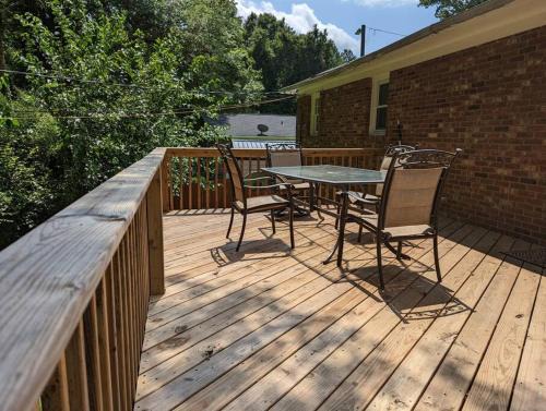 Spartanburg Apartment | Cozy 3BR house near downtown Spartanburg.