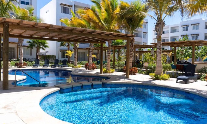 Cerritos Apartment | Cozy 4 Person Apartment, Pool & Beach Nearby!