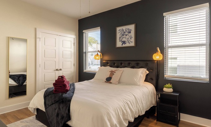 Wilmington Apartment | Cozy Airbnb in Wilmington! Enjoy this charming space with modern amenities, close to downtown, beach