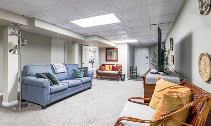 Arnold Apartment | Cozy and private basement apartment close to the Magothy River