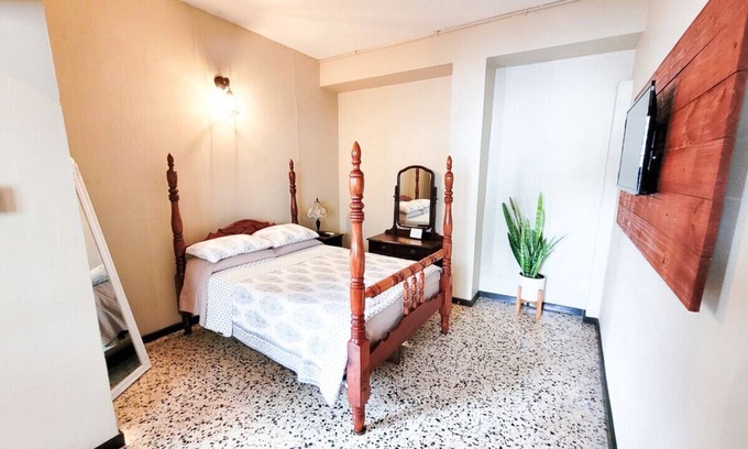 Jayuya House | Cozy Aparment with Wi-Fi, Free Parking and AC