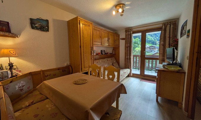 Areches Apartment | Cozy Apartment for 5, South-Facing, Central Village, Near Ski Lifts, Pool, WiFi