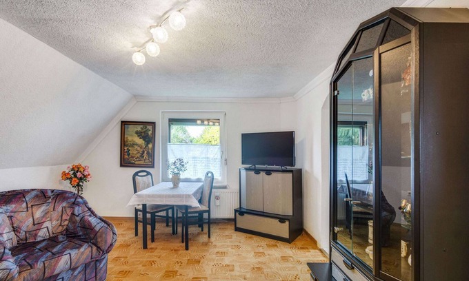 Lichtenhain Apartment | Cozy Apartment in Lichtenhain With Garden