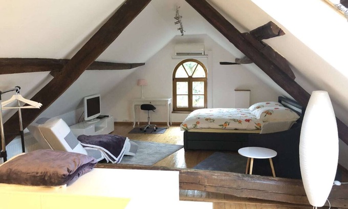 Grefrath Apartment | Cozy apartment on a listed Sturmhof