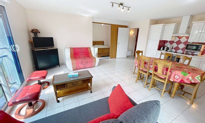 Jullouville Apartment | Cozy Apartment with Private Parking, 250m to Beach, Near Mont Saint-Michel