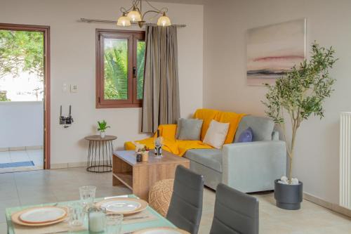 Pilalimata House | Cozy Apartment With Outside Space & Garden