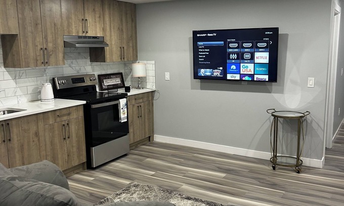 Sage Hill Apartment | Cozy apartment with WiFi in Calgary