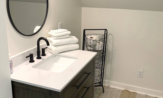 Southern Pines House | Cozy Barn Apt