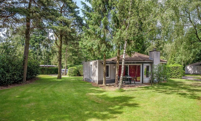 Municipality of Harderwijk House | Cozy bungalow in Harderwijk with a shared pool