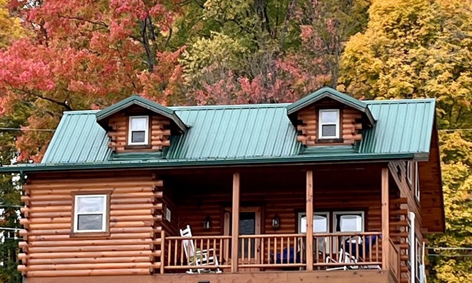 Hanoverton Cabin | Cozy Cabin Guilford Lake