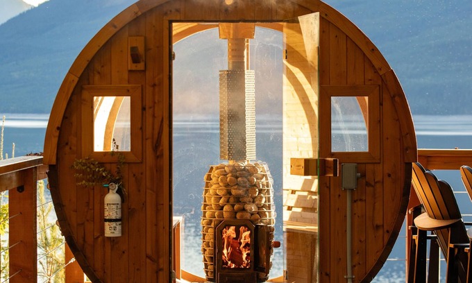 Nakusp Cabin | Cozy cabin in private forest with stunning mountain views and fire-heated sauna