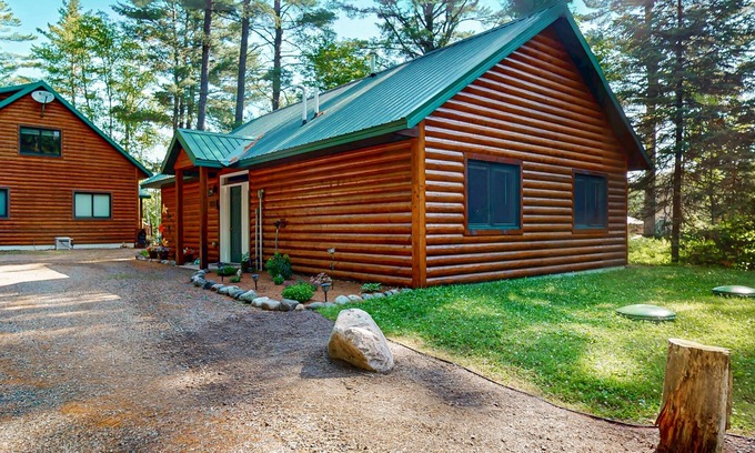 Mercer House | Cozy Cabin on the Turtle Flambeau Flowage, great for all seasons!