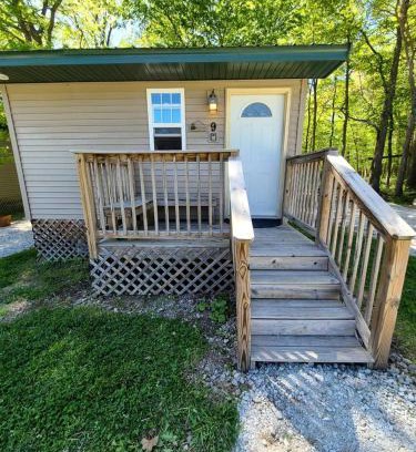 Moscow House | Cozy Cabin Rentals for a Family Getaway in Southeastern Iowa