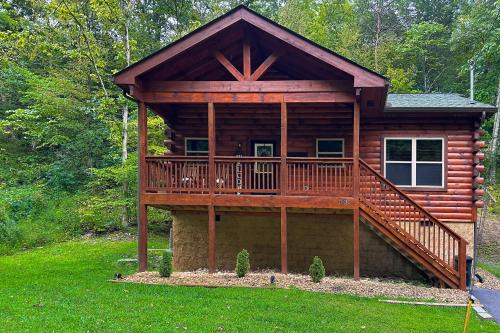 Sevierville House | Cozy Cardinal