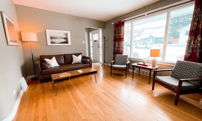 City Centre House | Cozy Character Home in Downtown: Private Garden, Kitchen, W/D, Den