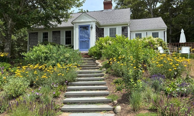 North Chatham House | Cozy Chatham home with privacy and nautical decor