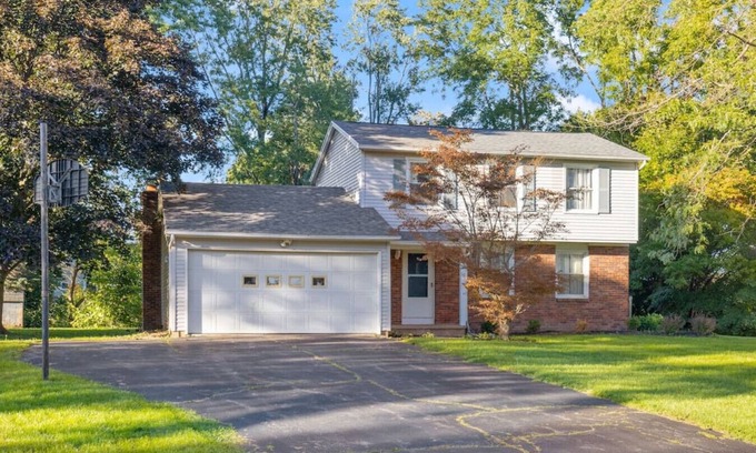 Chili Center House | Cozy Colonial in Chili- 3 BDRM!