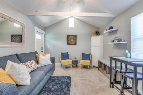 Southwest Apartment | Cozy Comfy Studio with full sofa bed and kitchenette