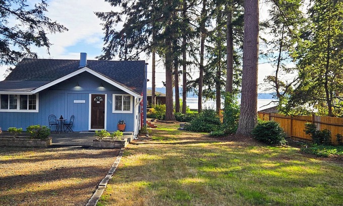 Belfair Cottage | Cozy Cottage of Belfair - Summer Dates Filling Fast