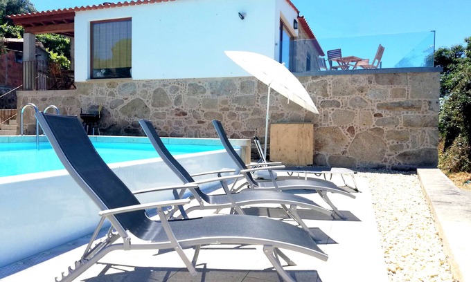 Ponte de Lima House | Cozy country house with private pool - Casa do Areal