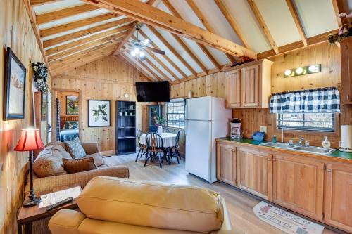 Rabun Gap House | Cozy Dillard Cabin with Mountain Views and Pool Access
