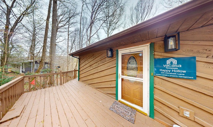 Caryville House | Cozy Dog-Friendly Lake Duplex with Foosball, Dartboard & Luxe Kitchen