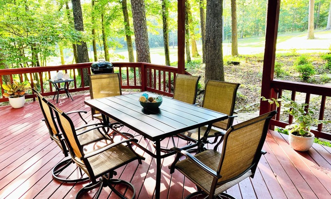 Hot Springs Village House | Cozy getaway on Ponce de Leon golf course.