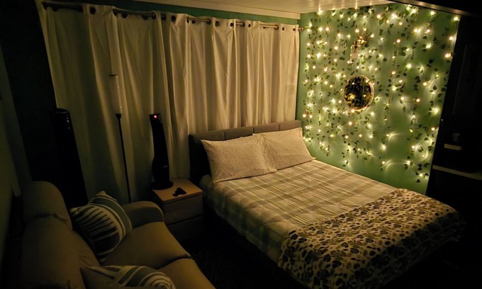 Vallejo House | Cozy Guesthouse/Garden Hideaway Retreat, Private Entrance, Safe and Quiet Area