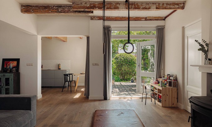 Ankeveen House | Cozy historic house in charming Dutch village with lots of nature