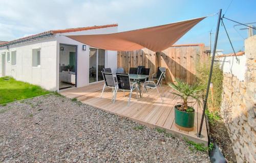 LʼAiguillon-sur-Mer House | Cozy Home In L'aiguillon La Presqu'ile