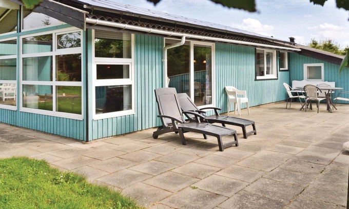 Nr. Lyngby Strand House | Cozy home in Løkken with kitchen