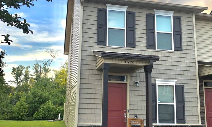 Hubert House | Cozy home mins. to Piney green gate, Hubert & 25 to Emerald Isle