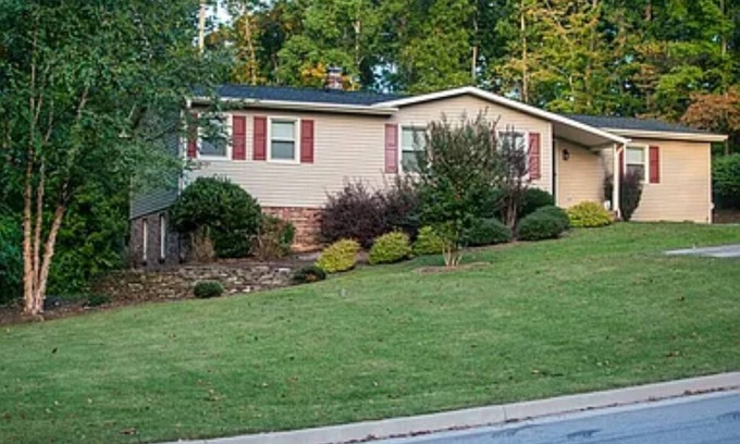 Danville House | Cozy home near golf & casino! in tranquil Danville