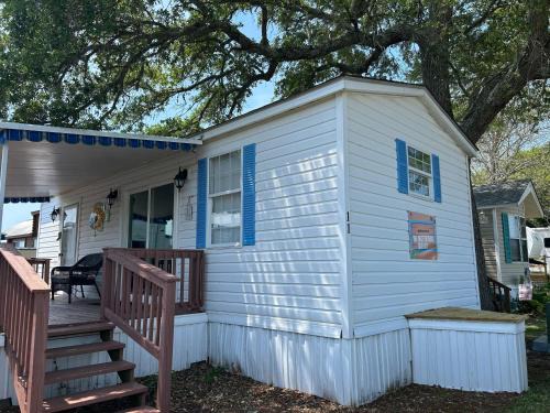 Holly Ridge Resort | Cozy Home with Pool Access in Surf City