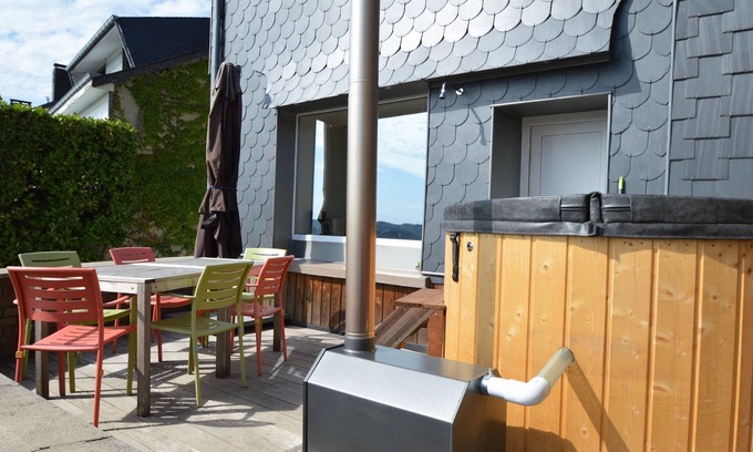 Rochehaut House | Cozy home with view and hottub