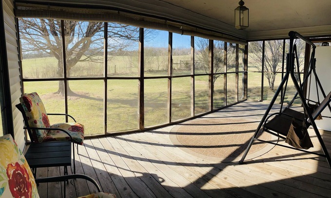 Athens - Sweetwater House | Cozy house in the country close to town!