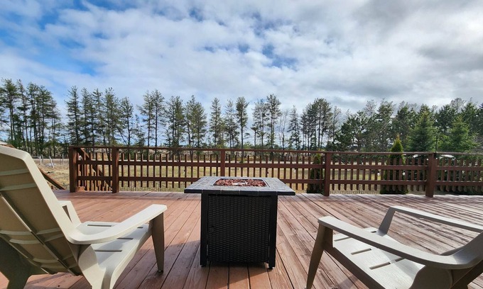 Upper Peninsula House | Cozy House- Year Round Activities