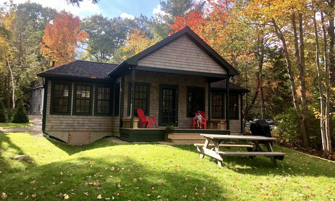 Camden Cottage | Cozy lakefront cottage w/seasonal hot tub. Mountain views, minutes to town/ocean