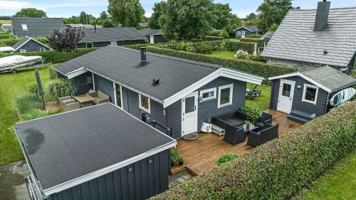 Tørresø House | Cozy Little Holiday Home Near The Beach