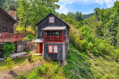 Luray Apartment | Cozy Luray Cabin with Views Near Hiking Trails!