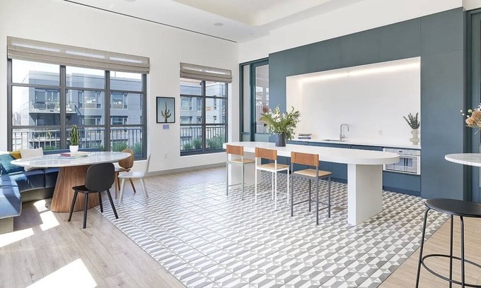 Downtown Brooklyn Apartment | Cozy & Minimalist Alcove Studio 10 minutes from Manhattan