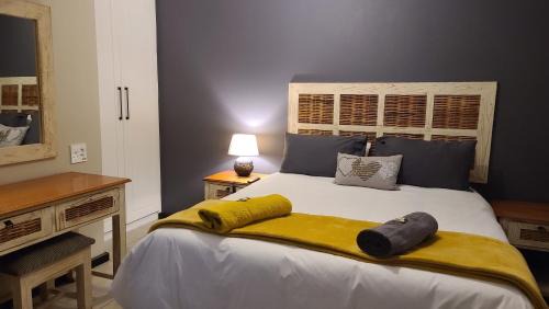 Somerset East Apartment | Cozy Modern Private Apartment