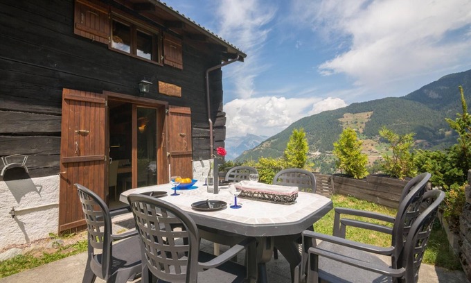Riddes Ski Chalet | Cozy Mountain Getaway Chalet les Marmottes