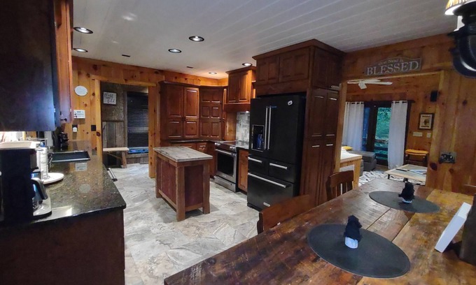 Glenville House | Cozy Mountain Retreat close to Lake Glenville