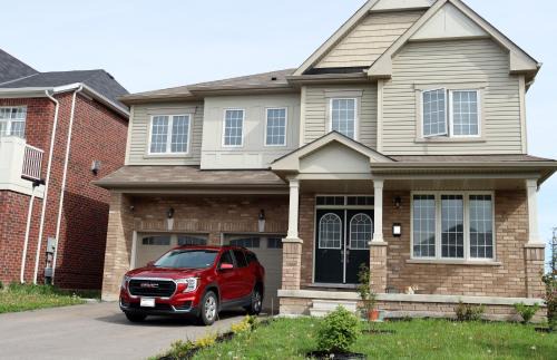 Thorold Apartment | Cozy place, 15 min to Niagara Falls & USA border.