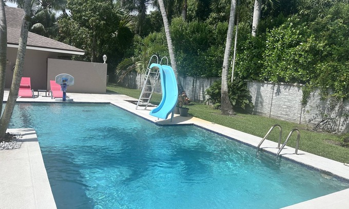 Palmetto Bay House | Cozy pool home minutes from Deering Bay, Thalatta Estate and Black Point Marina.