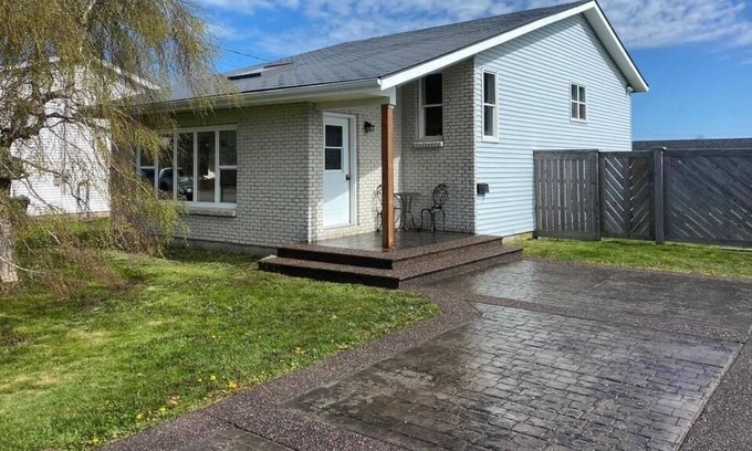 Yarmouth Apartment | Cozy rental for professionals/retired individuals